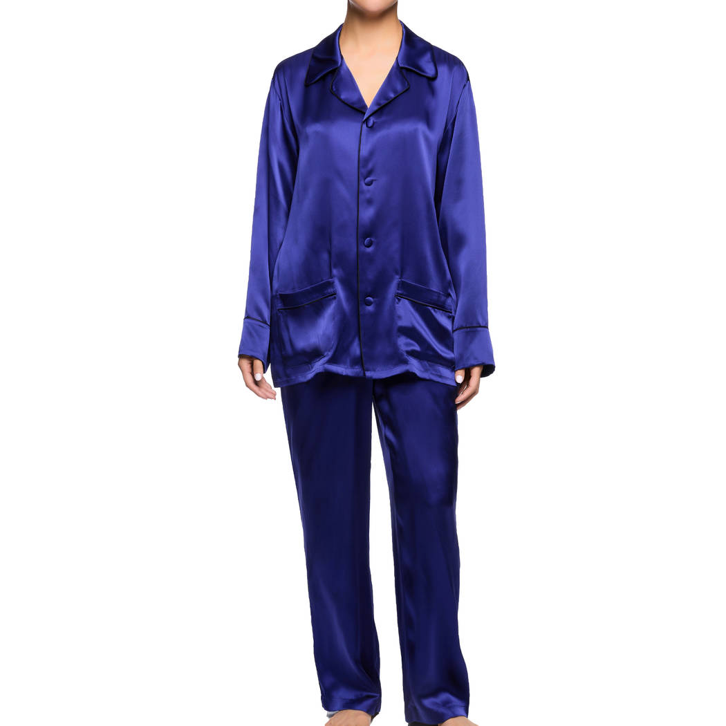 Pyjama chemise en soie Sainted Sisters Scarlett