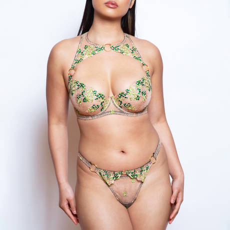 2 pieces set Edge o' Beyond Jess Green