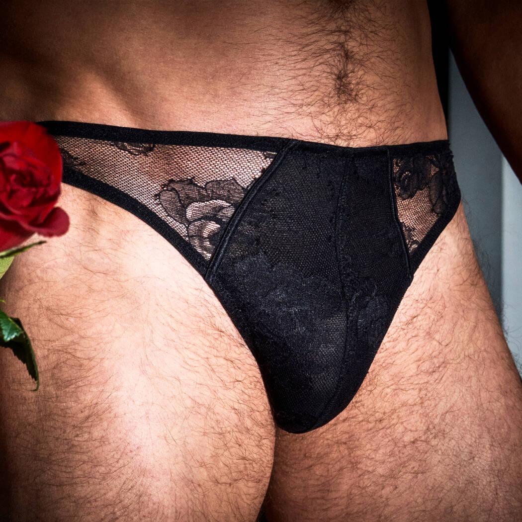 String homme en dentelle Fleur du Mal Core