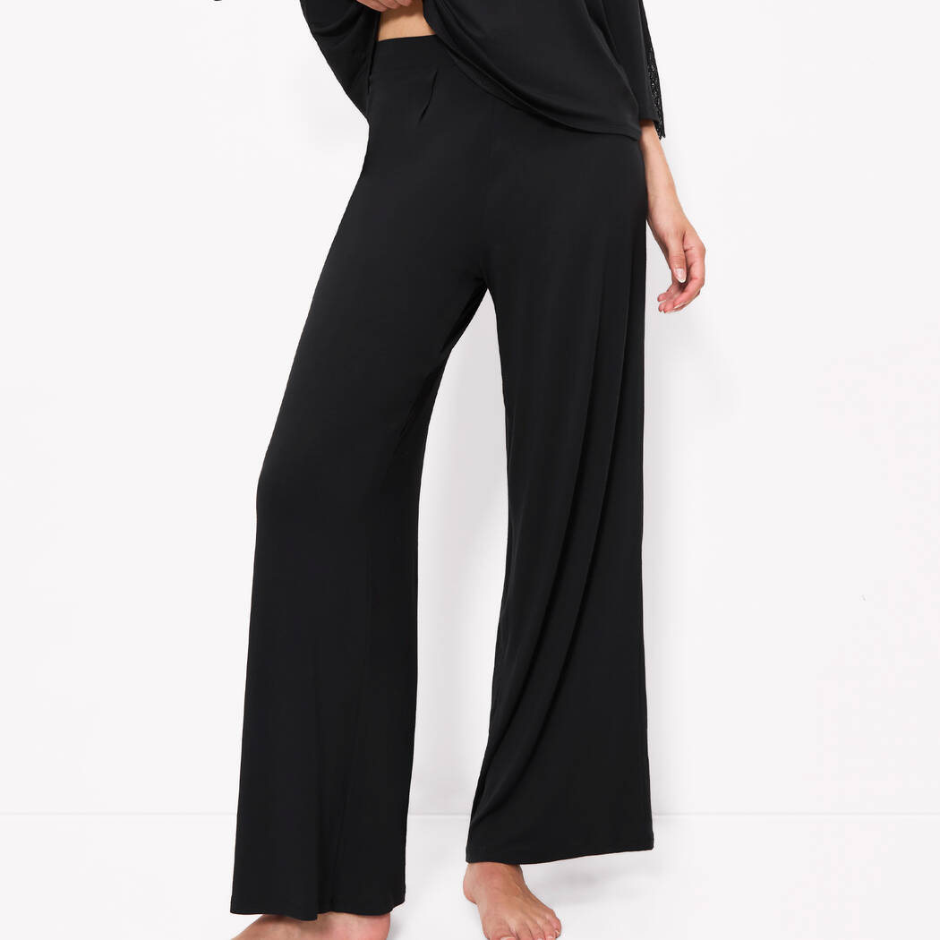 Pants Triumph Aura Spotlight