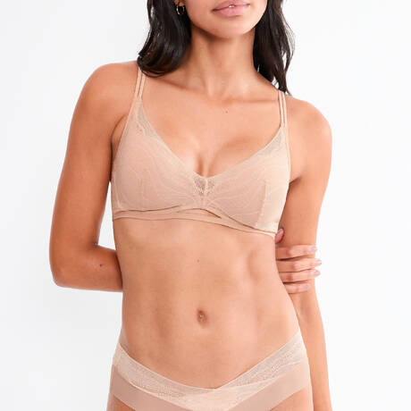 2 pieces set TRIUMPH Breathe & Lift Smart Neutral Beige