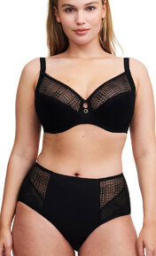 Chantelle Intrigue