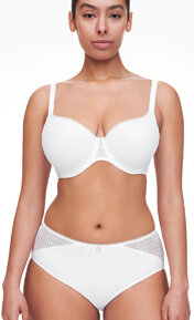 Chantelle Intrigue