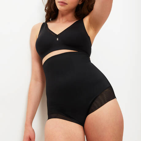 2 pieces set TRIUMPH True Shape Sensation Black