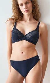 Triumph Amourette Admiral