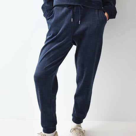 TRIUMPH Jogginghose aus Samt Velours Rib Admiral