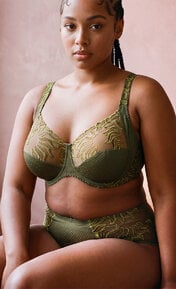 Louisa Bracq Esperanza