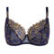 Soutien-gorge emboitant