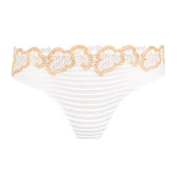 LOUISA BRACQ string Élise